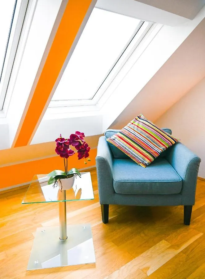 Backpacker Apartment Schoenbrunn Vienna 0*,