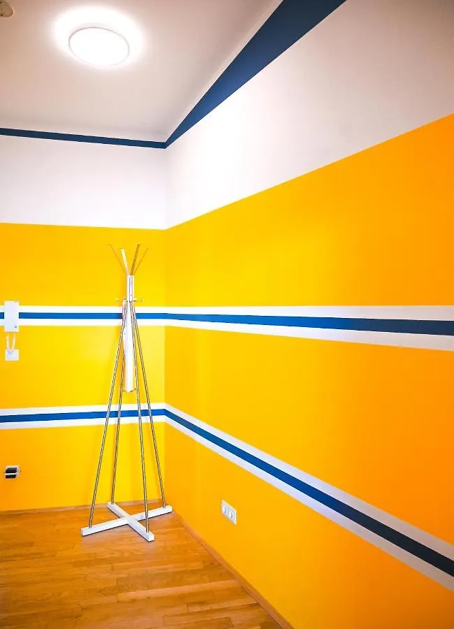 Backpacker Apartment Schoenbrunn Vienna